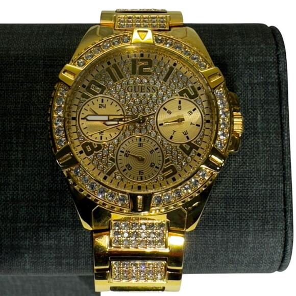 GUESS Unisex Gold-Tone Stainless Steel Bracelet Watch 40mm - Picture 4 of 13